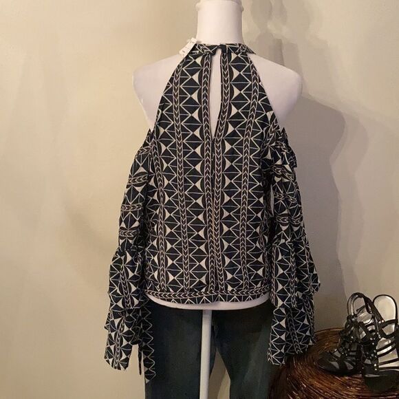 LuLuMari NWT szL cold shoulder blouse long double ruffle sleeves side zip w/ties - Picture 5 of 16